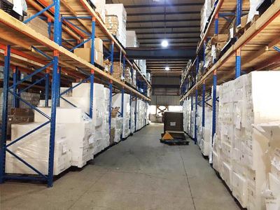 仓储货架成本揭秘 定制货架，兄弟货架为您的货物仓储提供专业服务